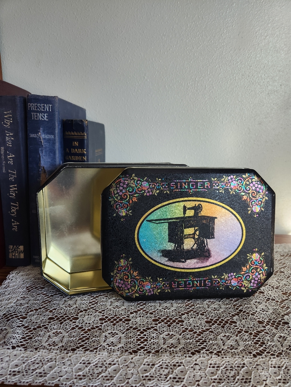Singer Decorative Sewing Machine Tin - Black with Iridescent Accent